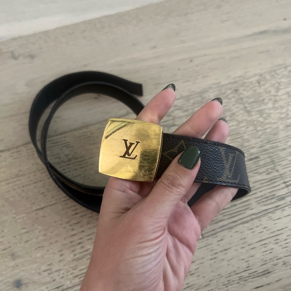Louis Vuitton leather belt